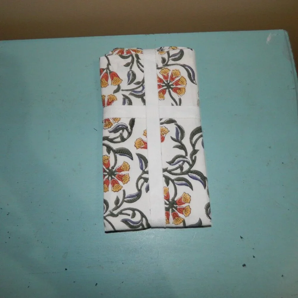 Williams Sonoma Larger Scale Blockprint Floral Dinner Napkins Set of 4